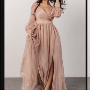 Baltic Born Octavia Shimmer Gown Blush Pink Long Sleeve Size Medium New NWT